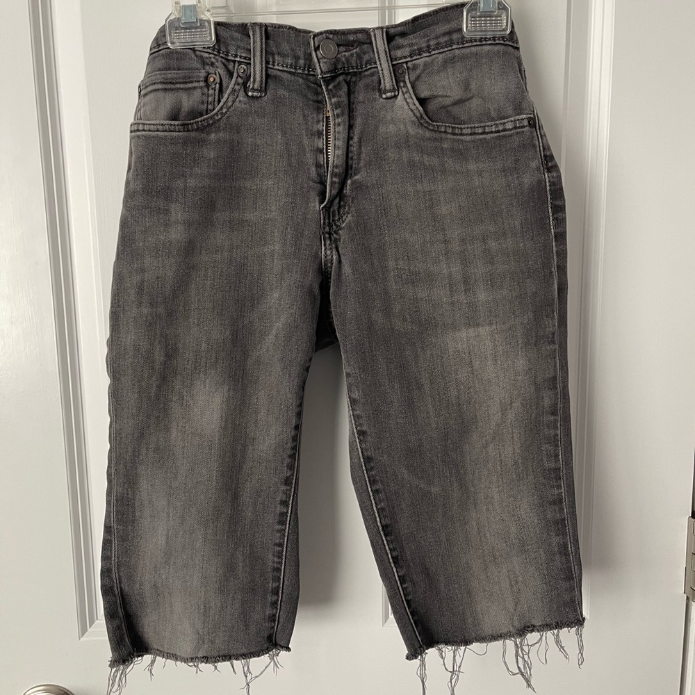 Levi’s | Vintage | Black Wash Denim Cut Off Shorts | Knee Length